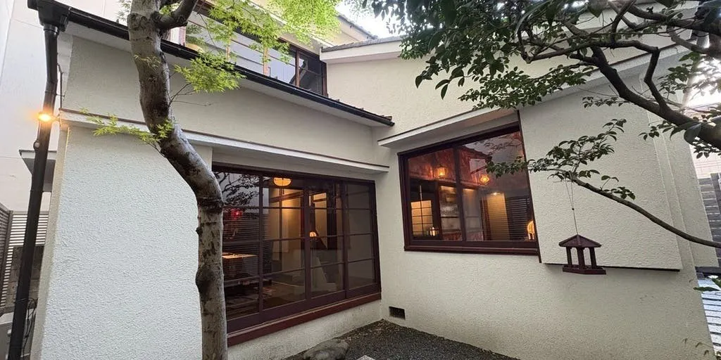ひなべねこ三田店