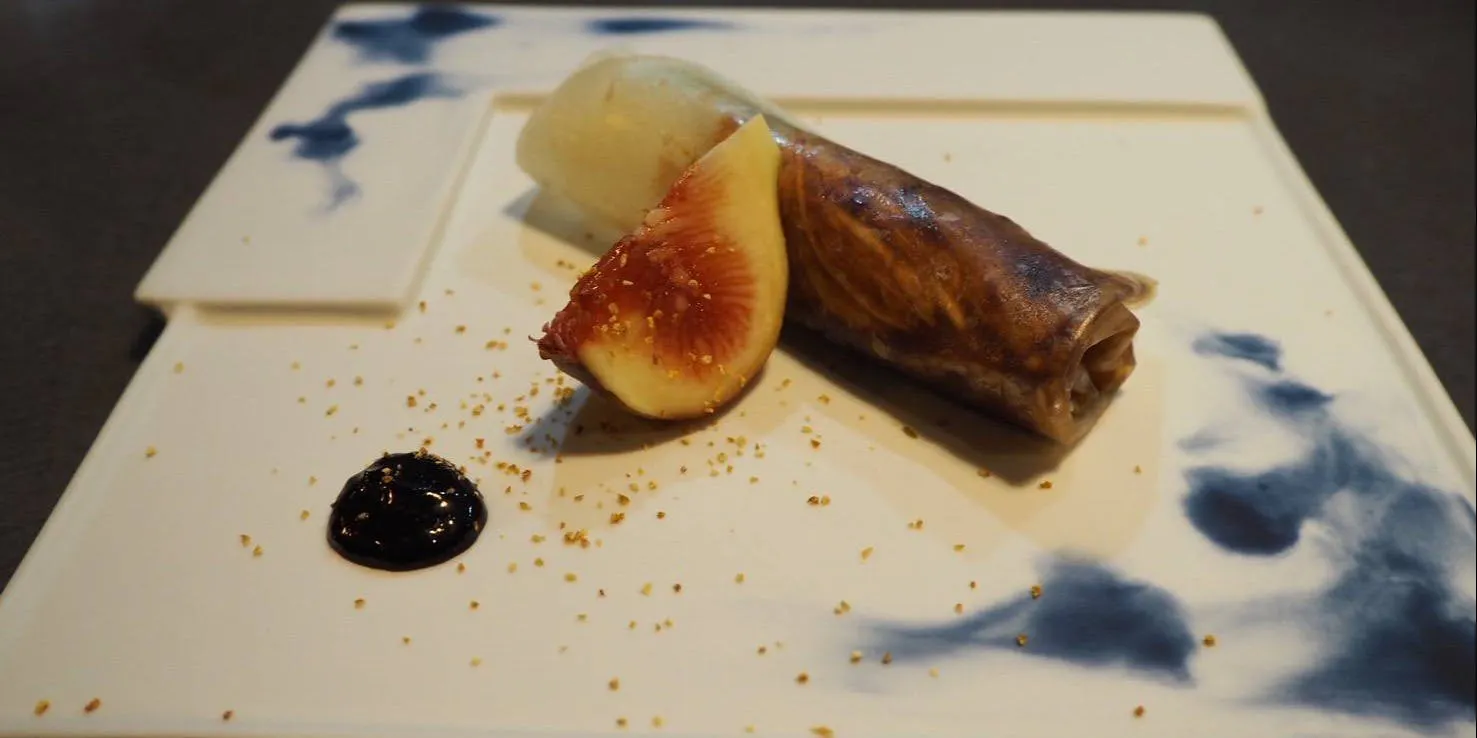 Seasonal Chef’s Choice Course: Authentic Chinese Cuisine Showcasing Seasonal Ingredients, 8 to 10 Dishes