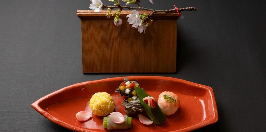 [Issun, Takumi] An 8-course meal including an appetizer, sashimi, grilled dishes, fried dishes, and a rice dish