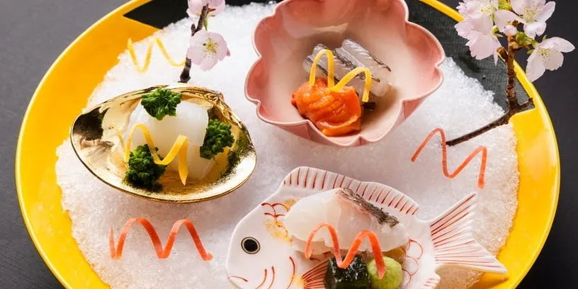 [Issun, Miyabi] An assortment of 7 dishes, including an appetizer, sashimi, grilled dishes, and fried dishes