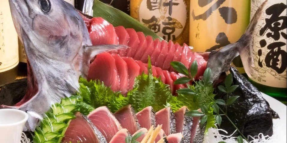 【月輪。コース 全10品】鰹タタキ・鮮魚お造り・漁師土鍋など山海の恵みを堪能+日本酒含2時間飲み放題