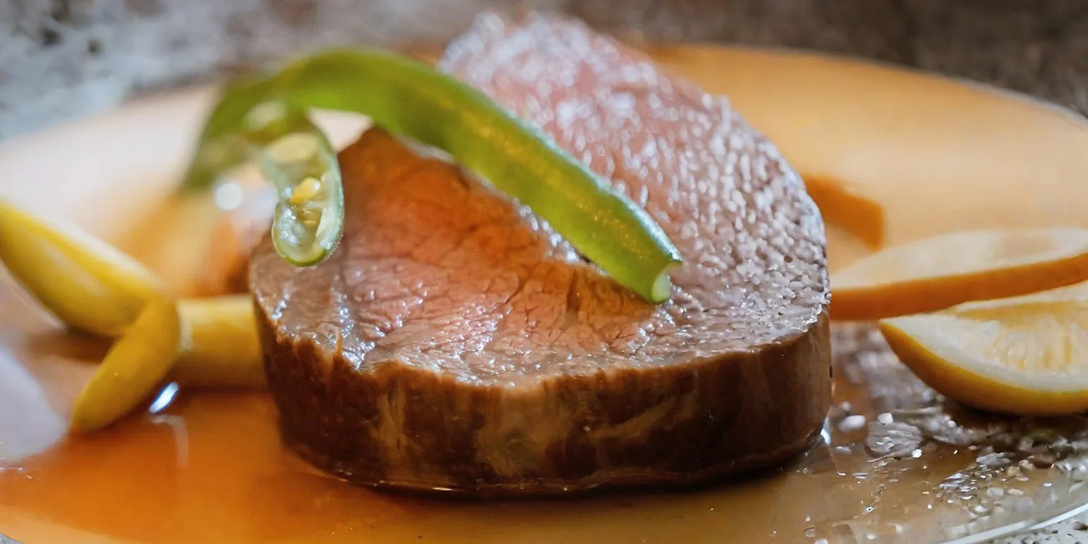 【黒毛和牛シャトーブリアンコース 全8皿】希少部位による肉料理と魚料理の最上級Wメイン