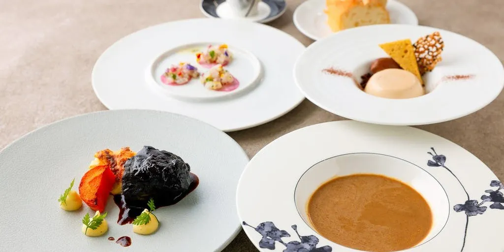 【Terroir(テロワール)】명물 요리를 맛보는 인기 런치 전 6품