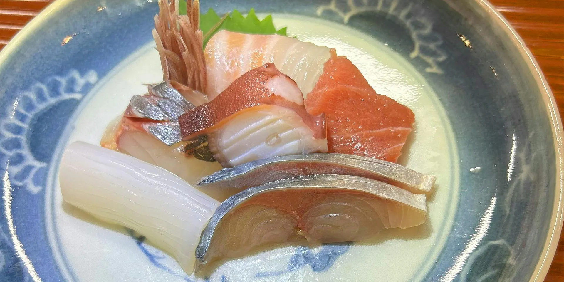 鮨やま口