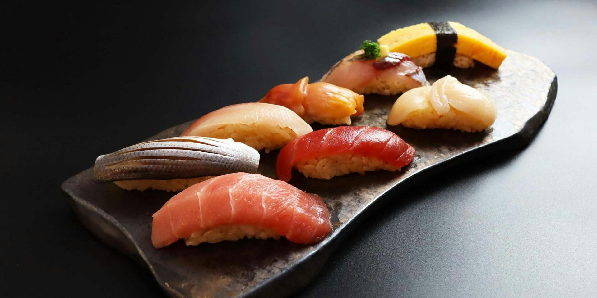 【 LUXURY套餐　包含YAMAYUKI鮪魚與3種海膽、和牛等吃到飽＋附2小時暢飲 】