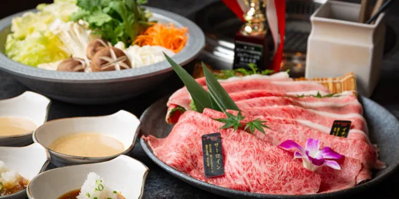 【焼肉のみ/椿コース】特選上焼きしゃぶや極上近江牛ステーキ3種、炙り握り寿司など近江牛の美味しさを堪能