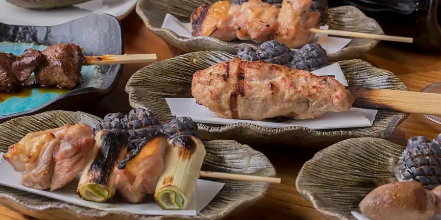 【三種の地鶏と希少部位を使った、焼き物メイン特製コース】一品6品、焼物11品、〆、アイス