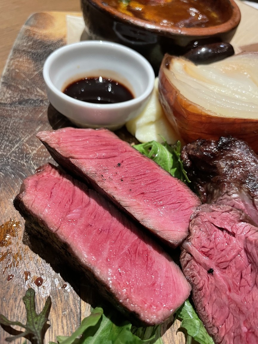 ＜アプリ限定＞【名物常陸和牛の炭火焼ライトコース】黒毛和牛の炭火焼とガーリックライス、旬素材のパスタなど全7品
