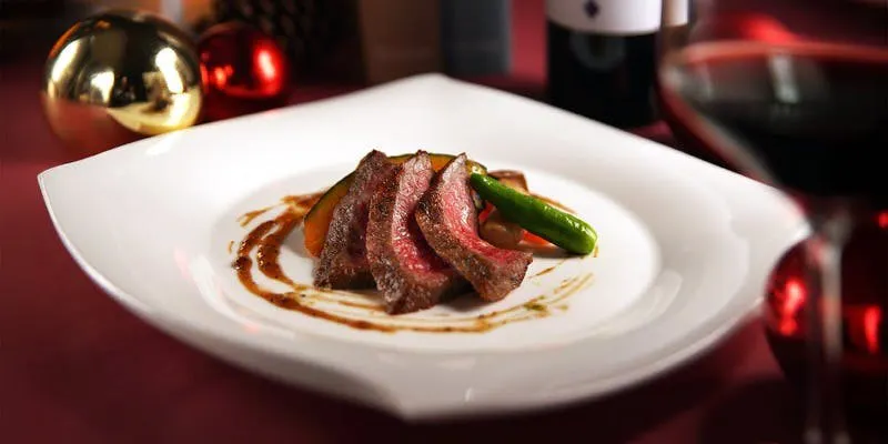 【 XmasDinner2025 】Indulge in spiny lobster, abalone, and Japanese beef.