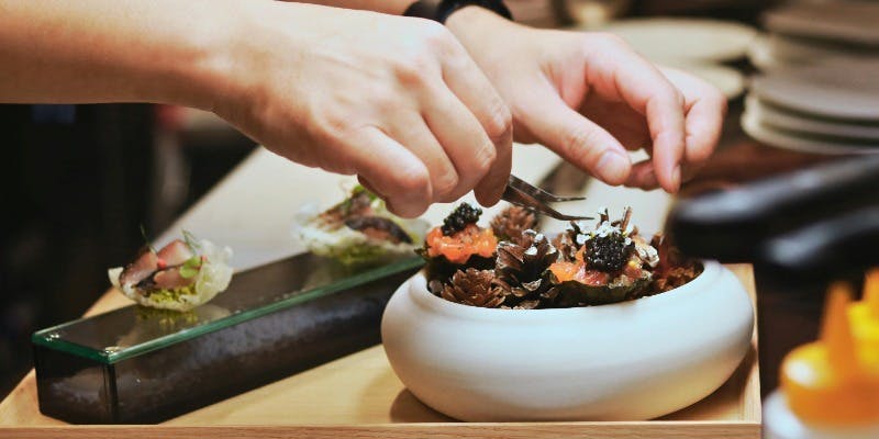 [Lunch/Anniversary] Anniversary Course to Color Your Precious Memories at umi