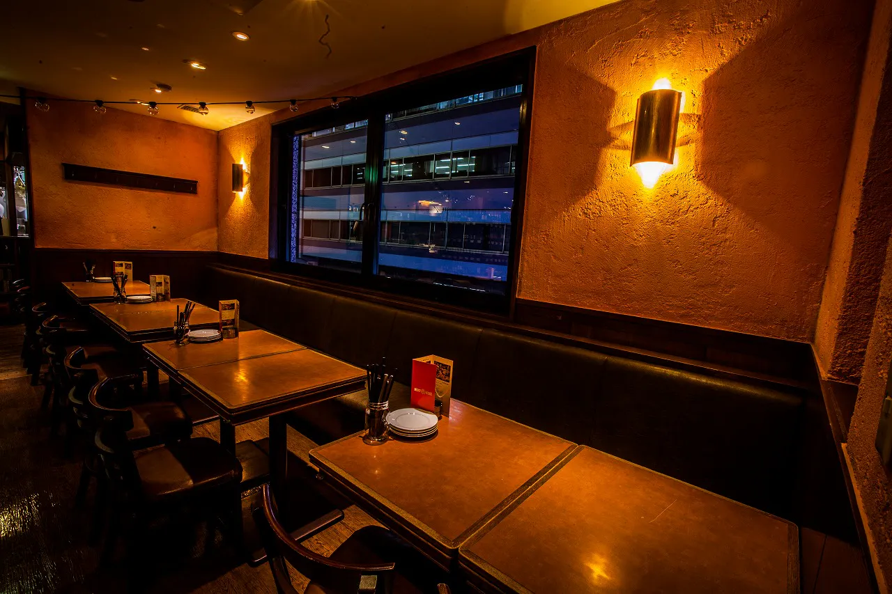 MEAT&WINE WINEHALL GLAMOUR 田町