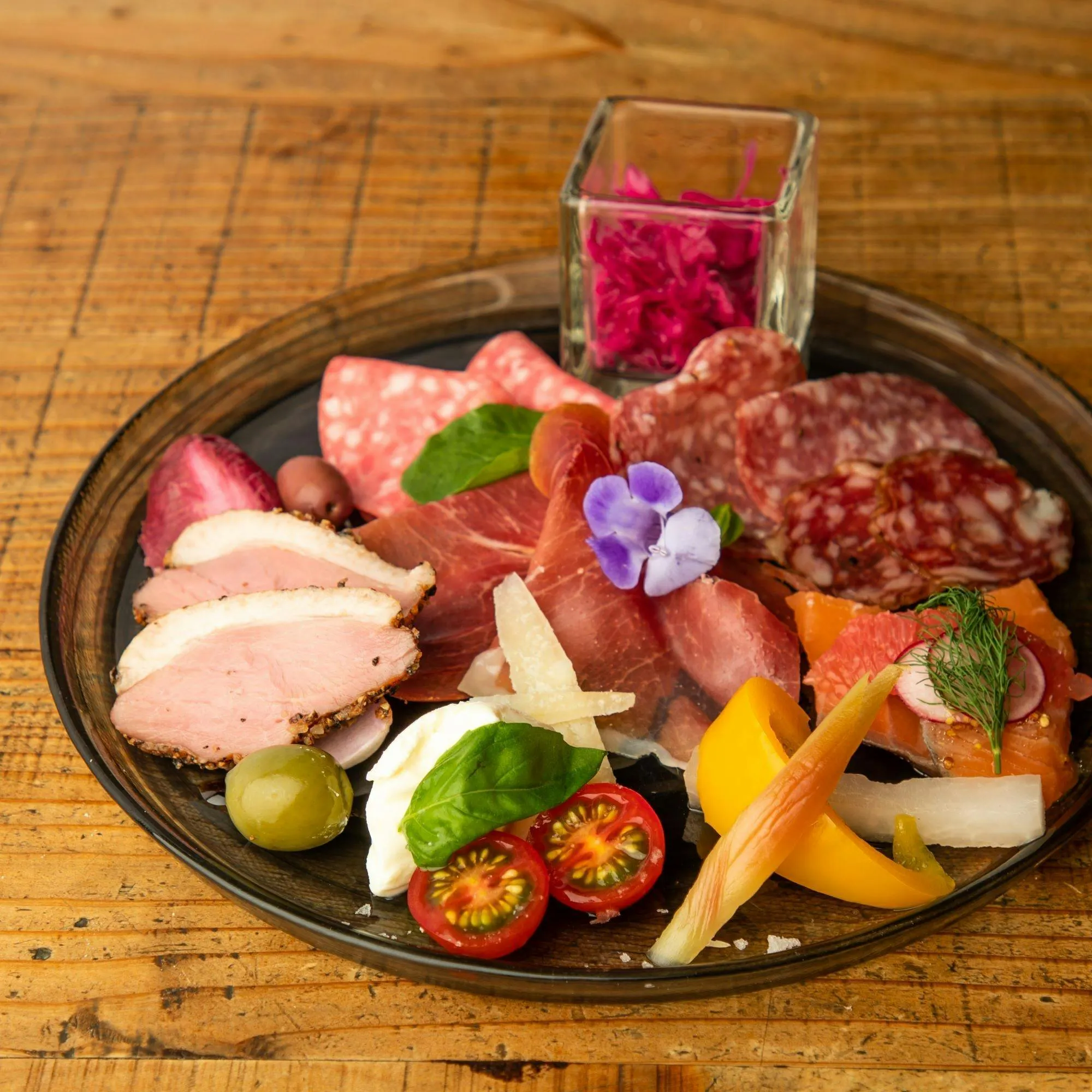 MEAT&WINE WINEHALL GLAMOUR 上野
