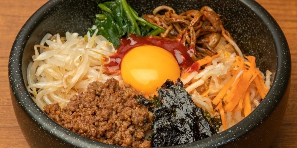 【鉄板サムギョプサル×韓国人気料理】