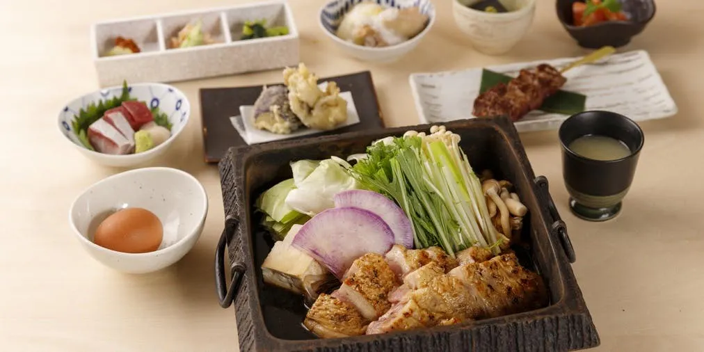 個室確約【麗華 れんか】鶏すき鍋をメインに国産牛などさかえや会席　お料理のみ　総額5,500円  税込
