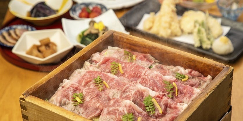 【包廂保證】最多限4位 國產霜降牛沙朗主菜可選　全9道菜【2小時無限暢飲】