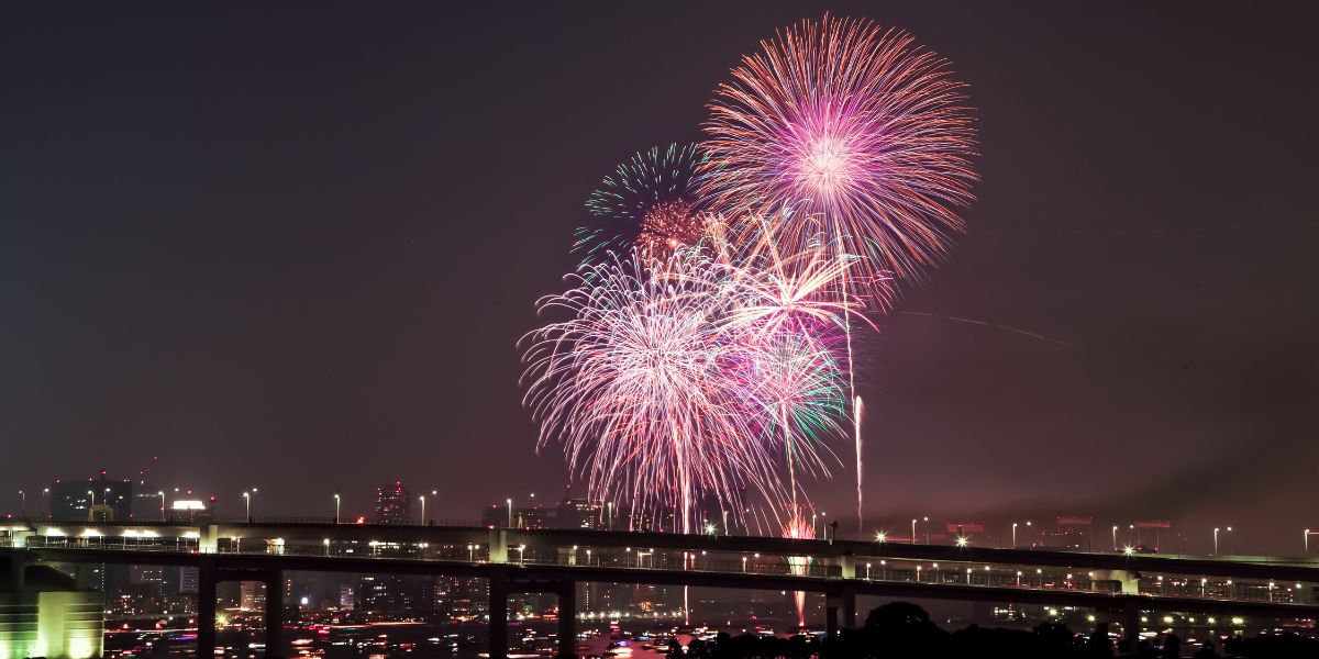 [Tokyo Bay Grand Fireworks Festival] Fireworks Viewing Course Enjoyed on the Terrace