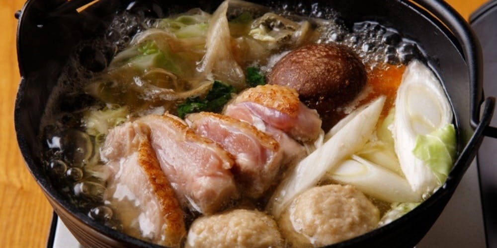 【烤雞肉串兩種與特製水炊鍋等共9道菜】