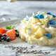 【記念日・誕生日】乾杯スパークリングワインとアニバーサリーケーキ